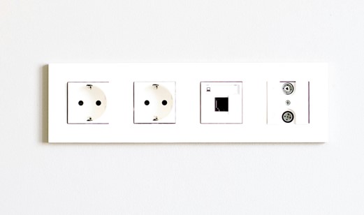 Enchufes e Interruptores